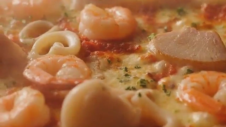 [PIZZAREVO & HIRADO] 特製ペスカトーレピザ